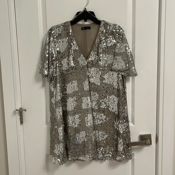 Zara Sequin V Neck Mini Dress - Picture 4 of 5